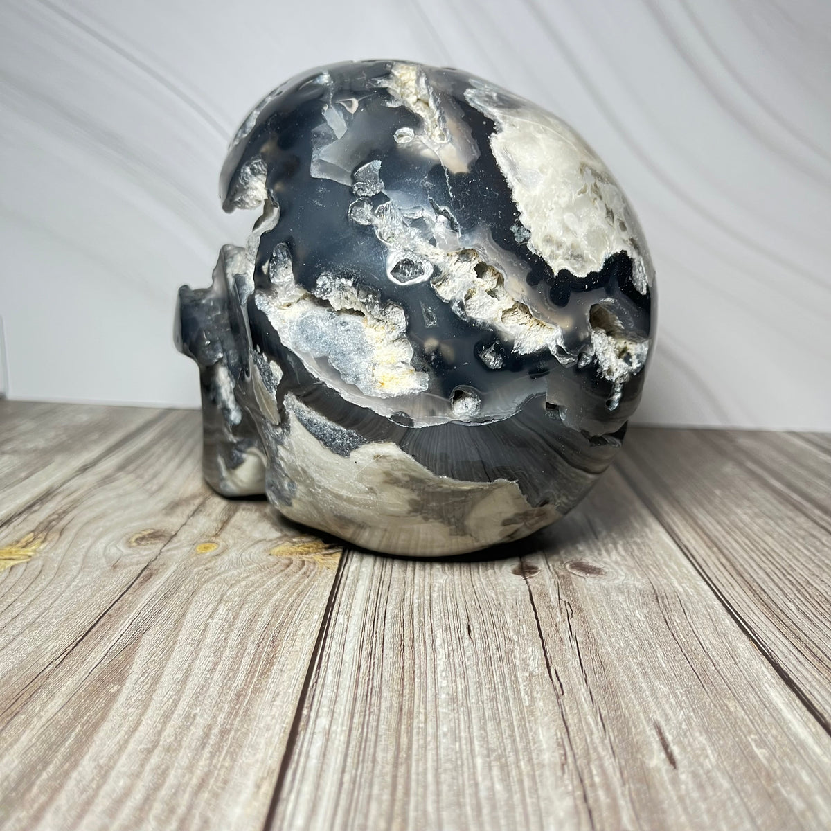 Huge volcano agate skull! 6.2lbs!