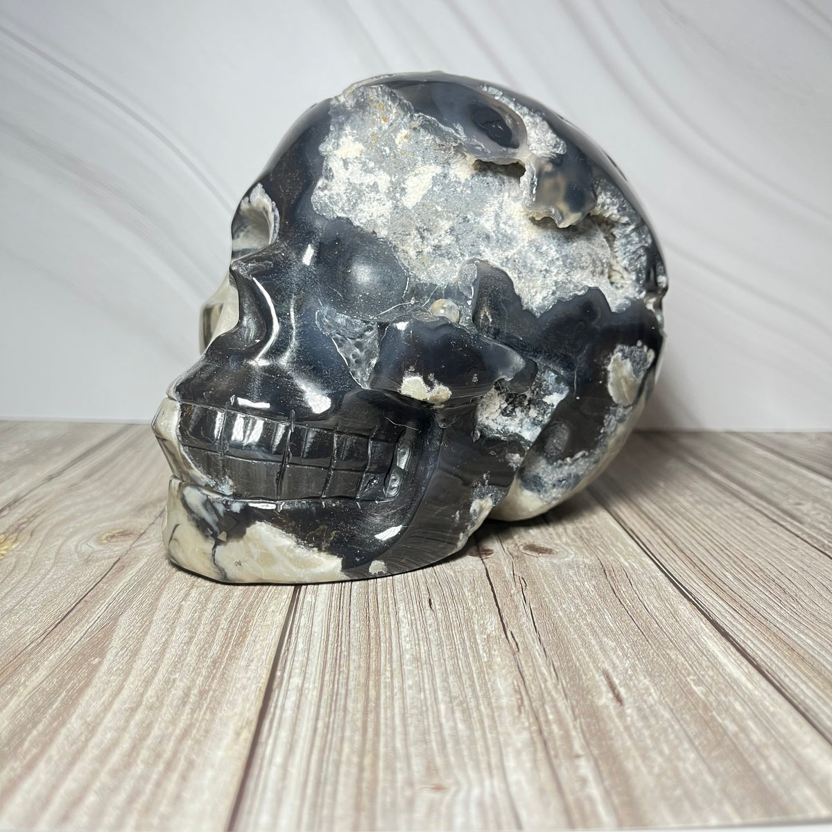 Huge volcano agate skull! 6.2lbs!